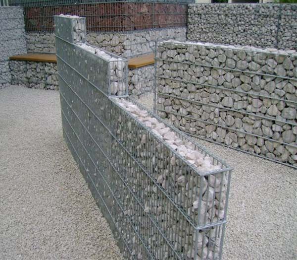 MESH BARRIERS