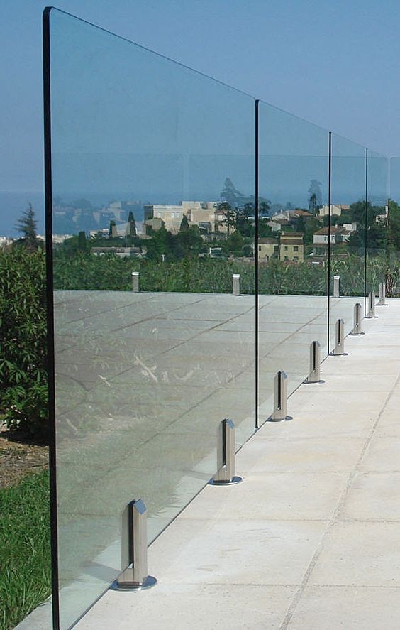 GLASS RAILING