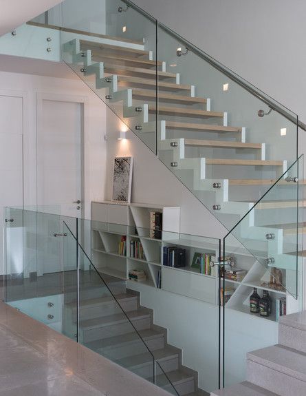 GLASS STAIR